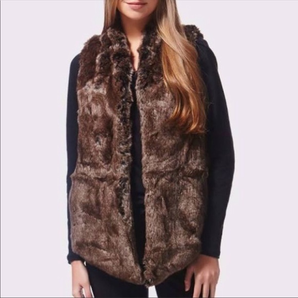 Tart Collection Faux Fur Vest - Picture 3 of 14